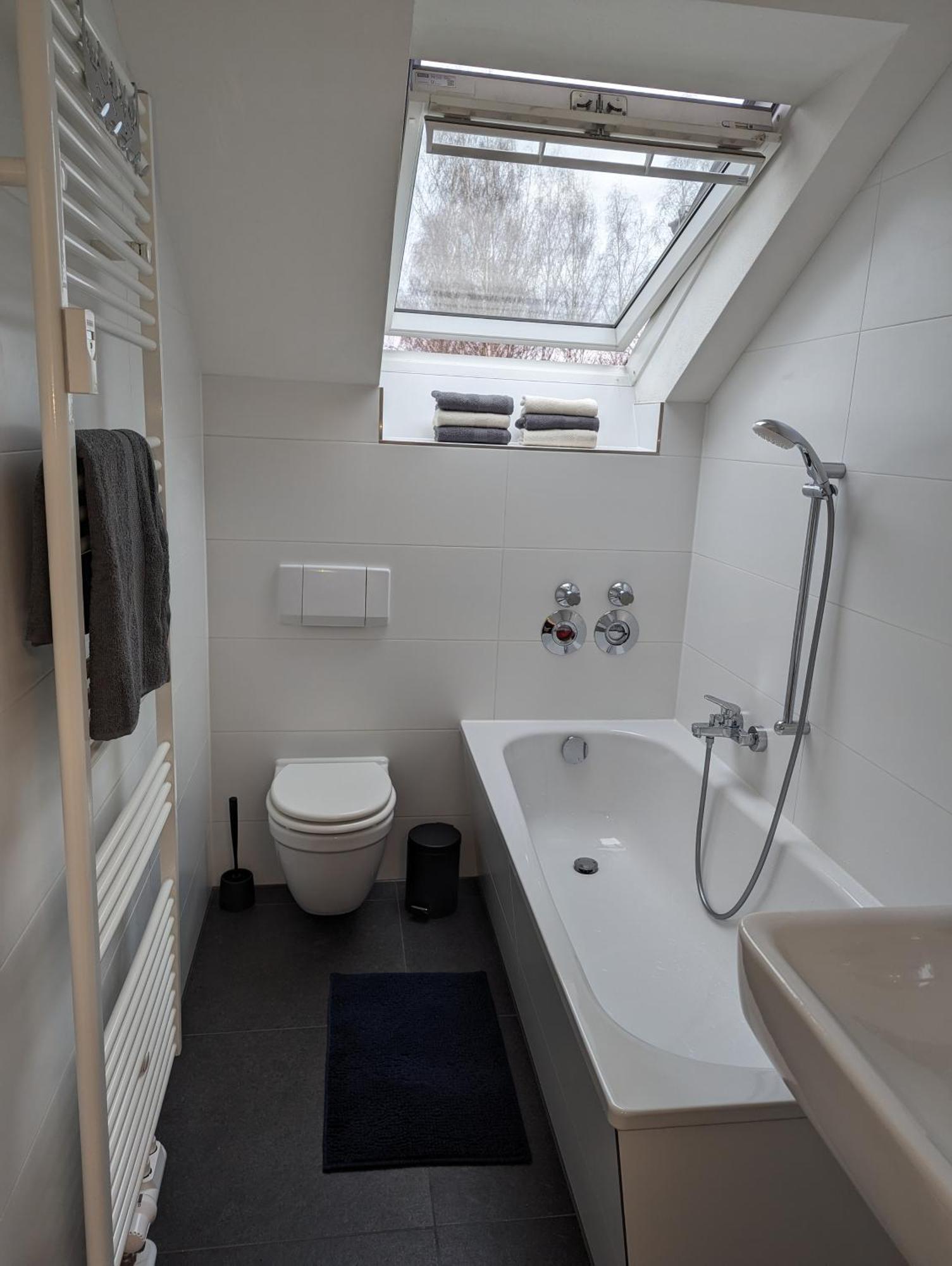 Ferienwohnung Am Stadtpark Кемниц Екстериор снимка